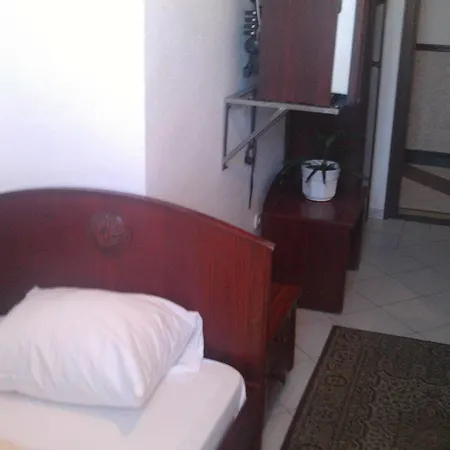 Polus بودابست