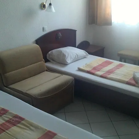 Polus فندق بودابست