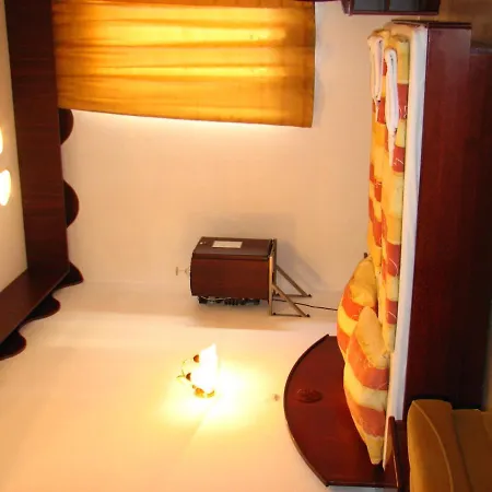 Polus 3* بودابست