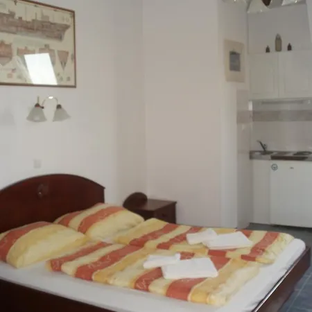 Hotel Polus