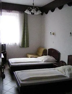 Polus 3* Будапешт